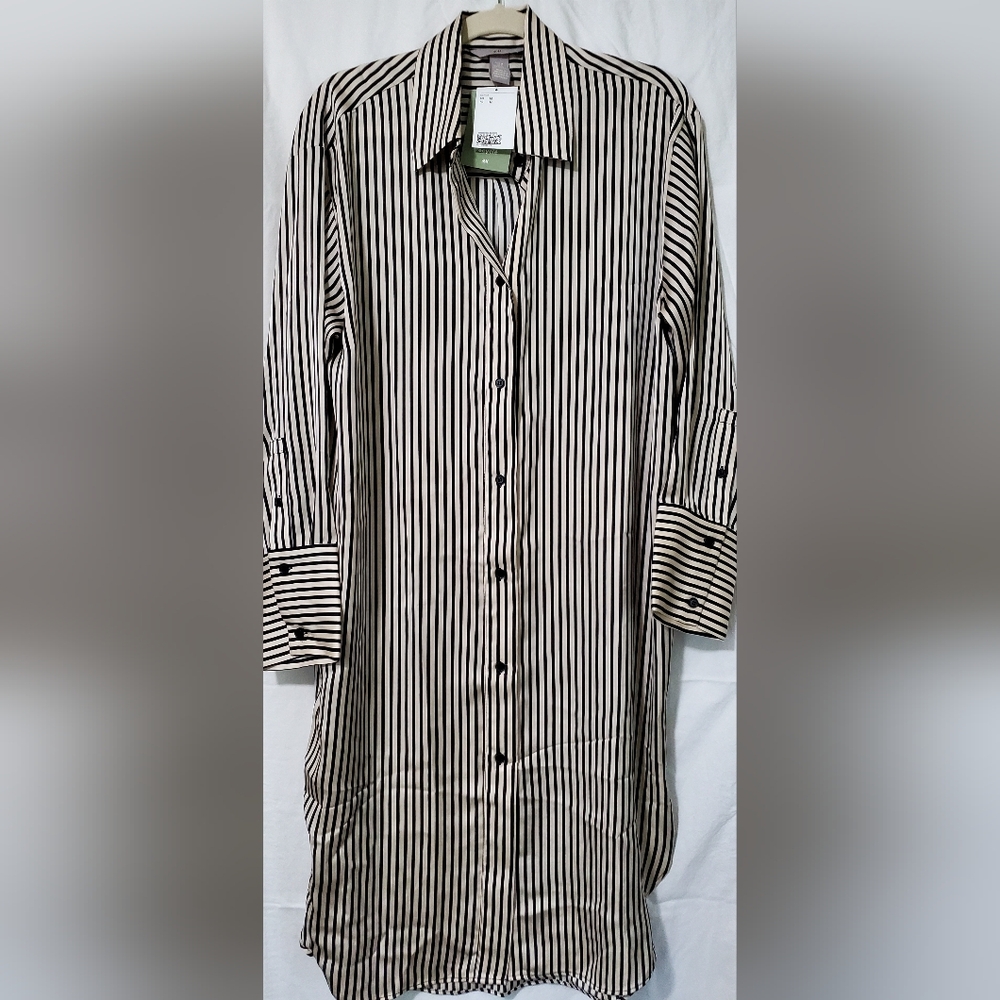 H&M Black and Cream Striped Long Sleeve Dress